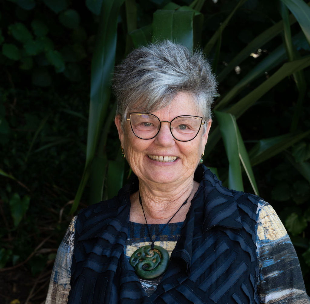 03 Chief executives report vivien maidaborn